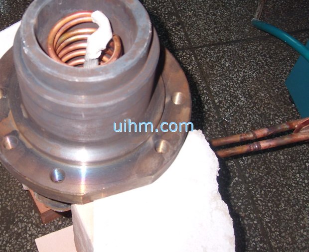 induction heating inner bore of auto part by 120KW induction heater (UM-120AB-RF)_1