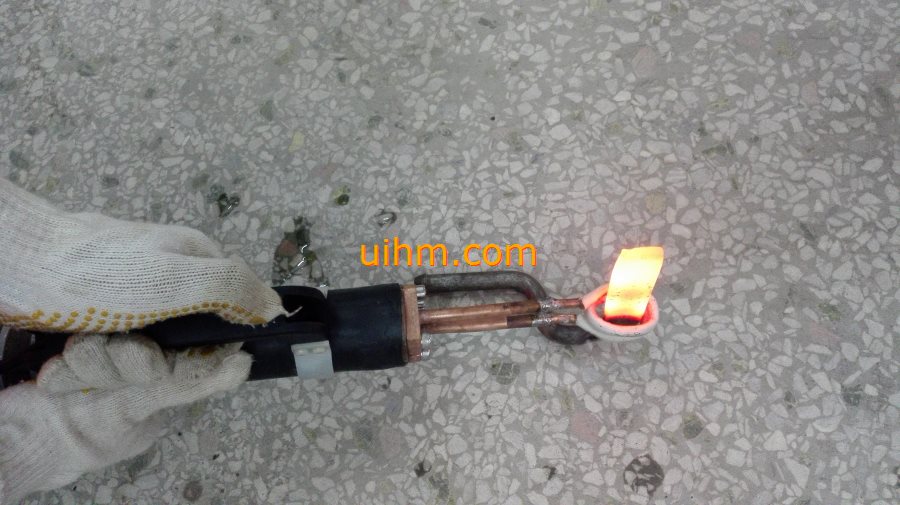 handheld induction coil for brazing steel plates (1)