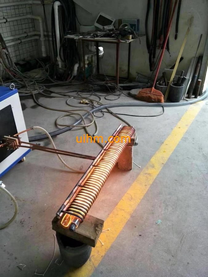 induction annealing for SS steel pipe by 200KW induction heater (1)