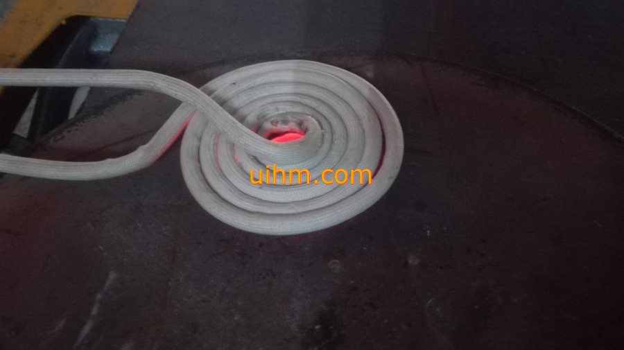 induction heating steel plate surface by pancake induction coil (1)