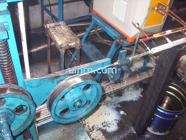 induction annealing umbrella ribs by 60KW induction heater (UM-60AB-UHF)_5