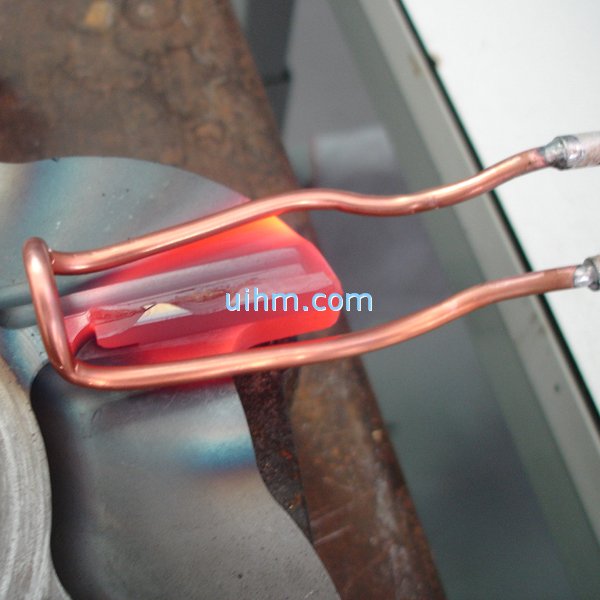 UHF induction brazing carbide blade
