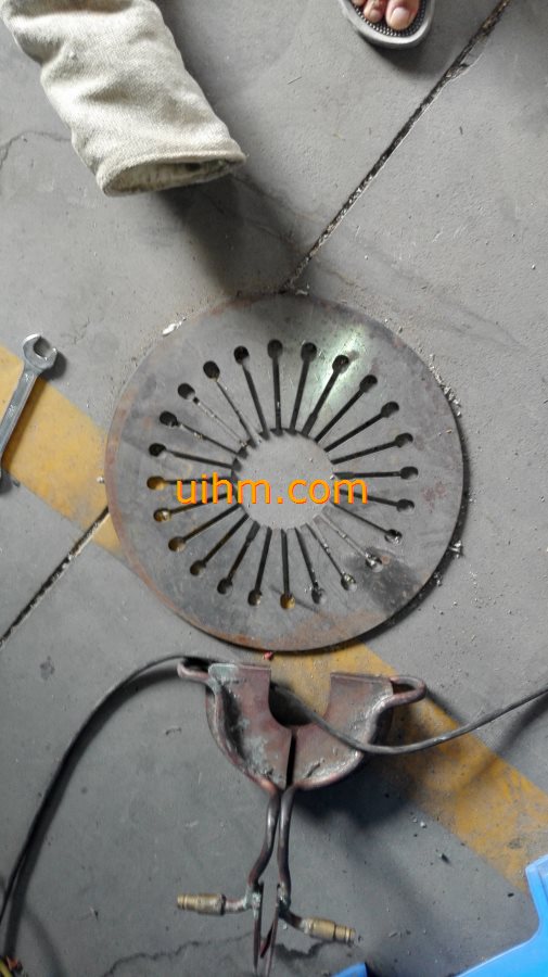 induction quenching brake flange by 200KW UHF induction heater