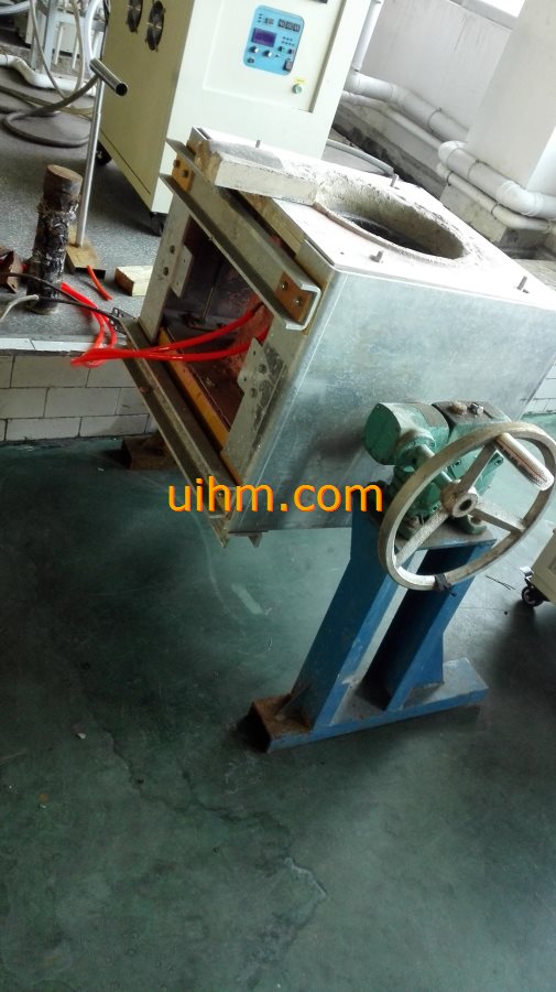 induction melting machines with tilting furnace_19