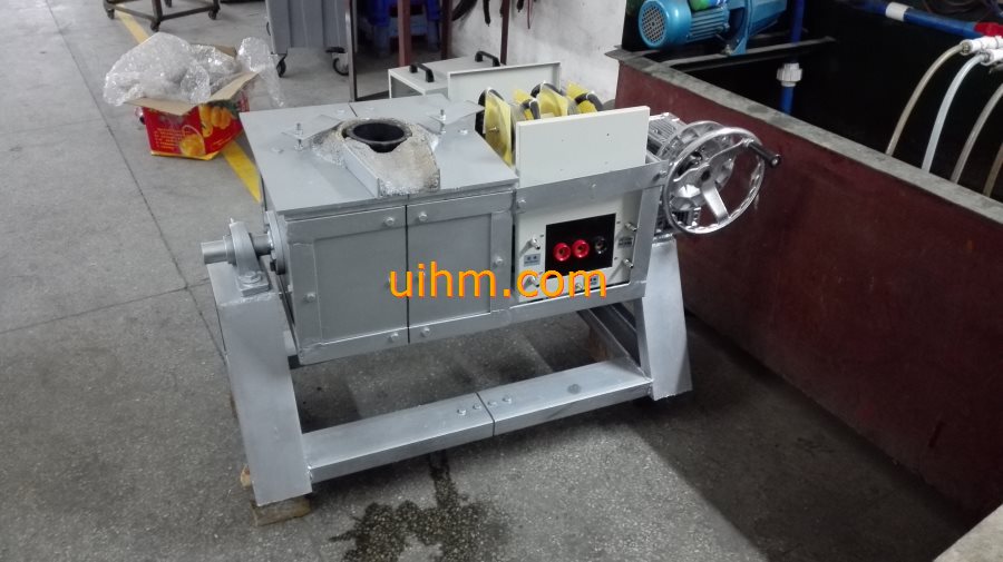 induction melting machines with tilting furnace_25