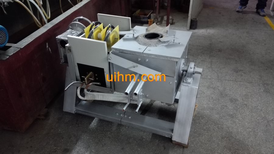 induction melting machines with tilting furnace_26
