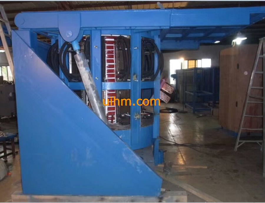 tilting furnace for MF SCR induction heaters (11)