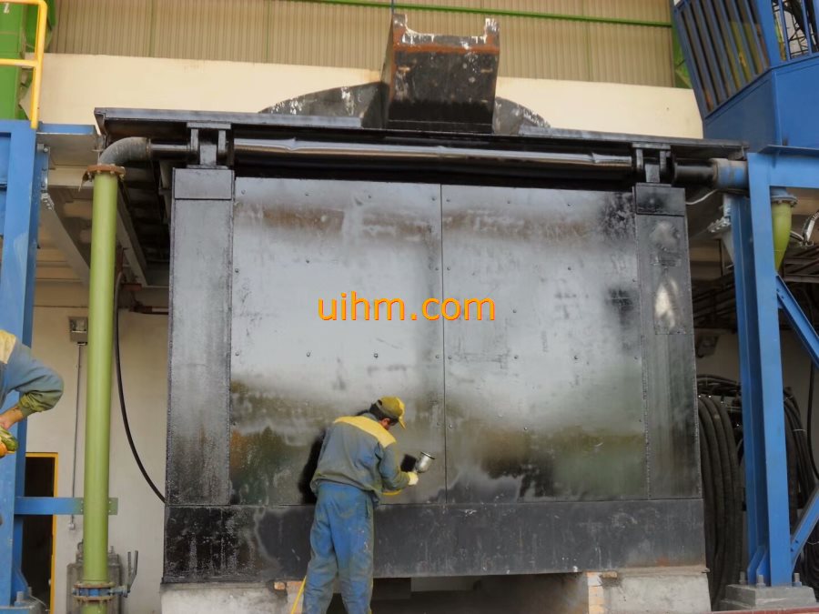 tilting furnace for MF SCR induction heaters (2)