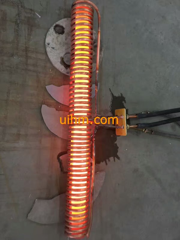 induction forging long steel rods by MF machine (1)